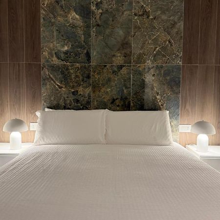 Ando'S Boutique Apartment Милано Екстериор снимка
