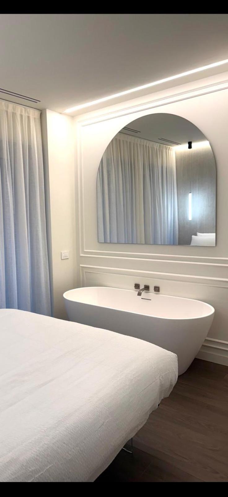 Ando'S Boutique Apartment Милано Екстериор снимка