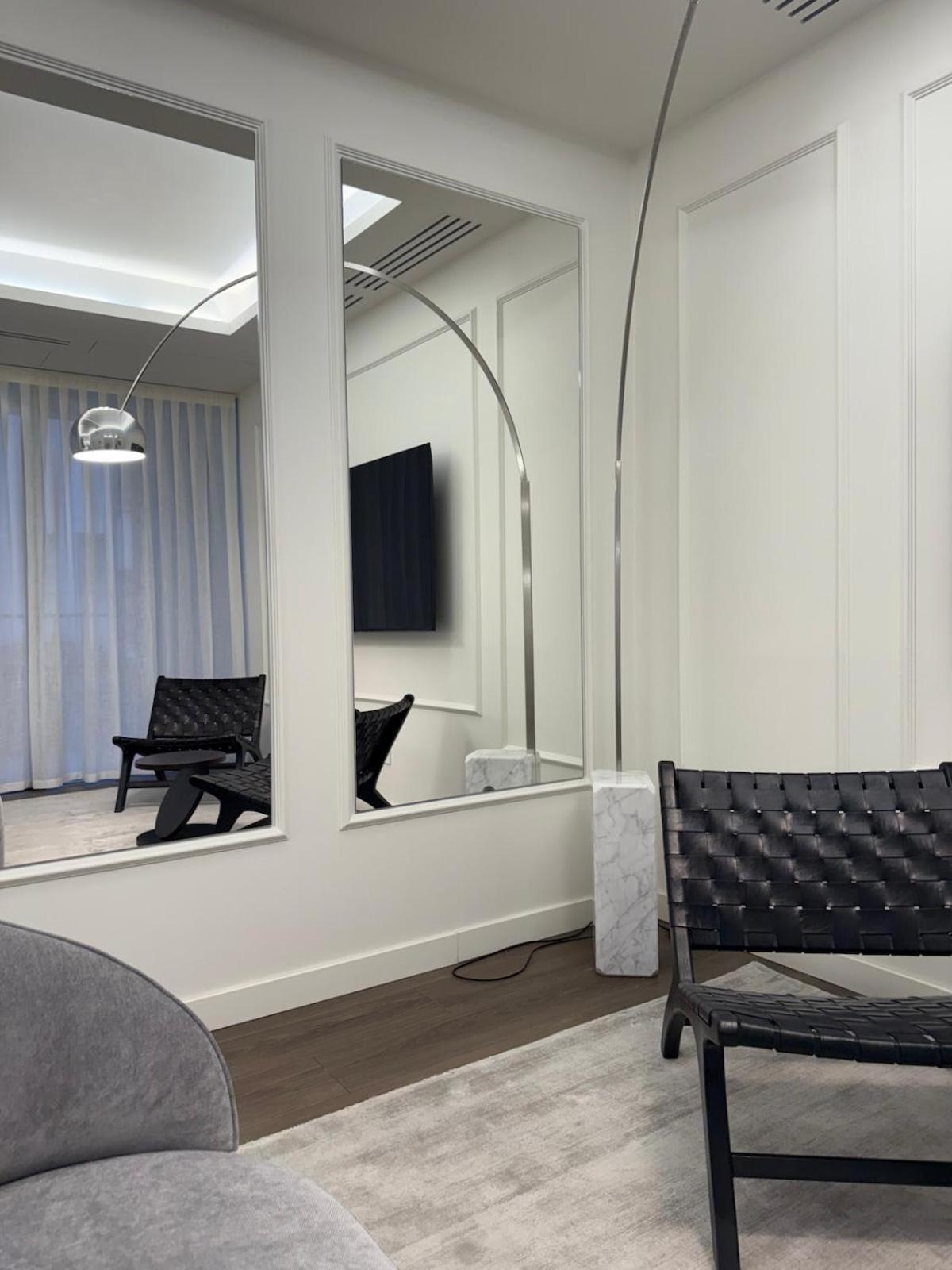 Ando'S Boutique Apartment Милано Екстериор снимка