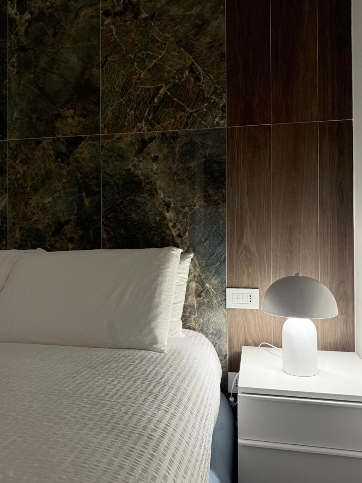 Ando'S Boutique Apartment Милано Екстериор снимка